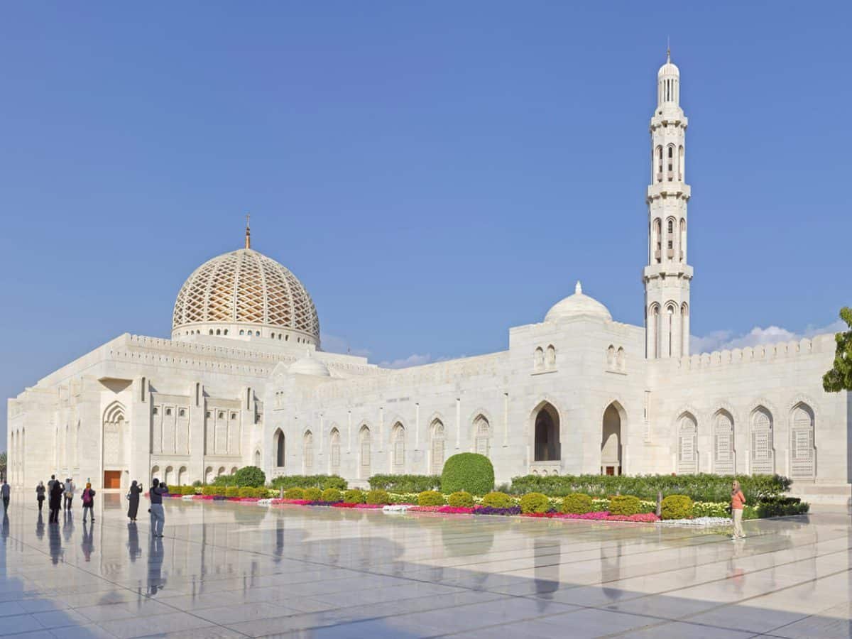 A very beautiful picture of Sultan Qaboos Grand Mosque