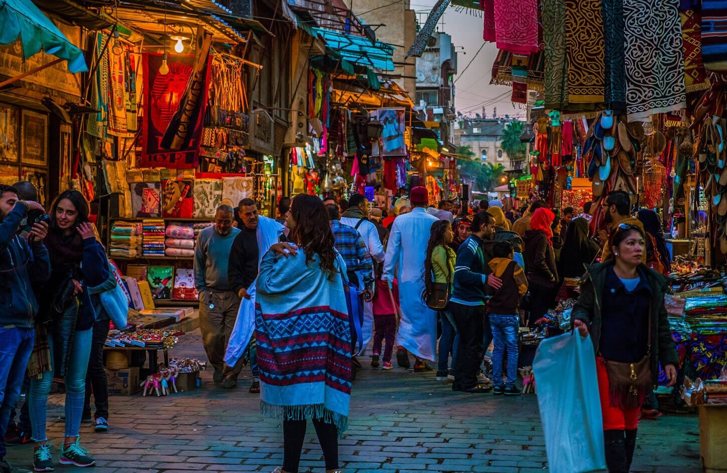 Great photo for Al Muizz Street at night