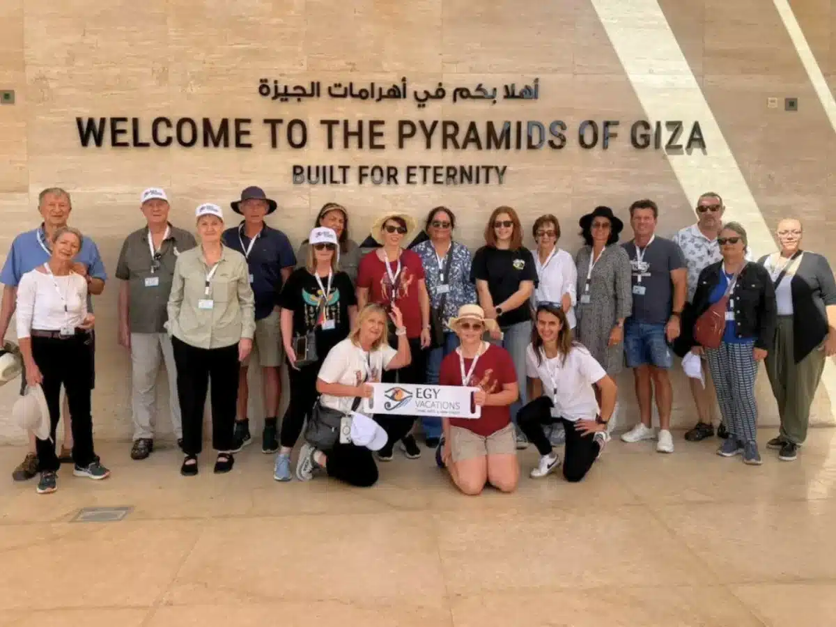 a stunning shot taken by one of the egyvacations groups at the entrance to the giza pyramids