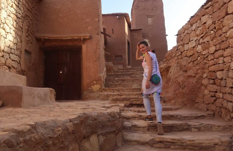 A wonderful picture of a woman in Ait Benhaddou and Ouarzazate