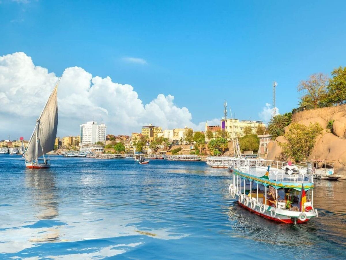 a wonderful snapshot of the city of aswan