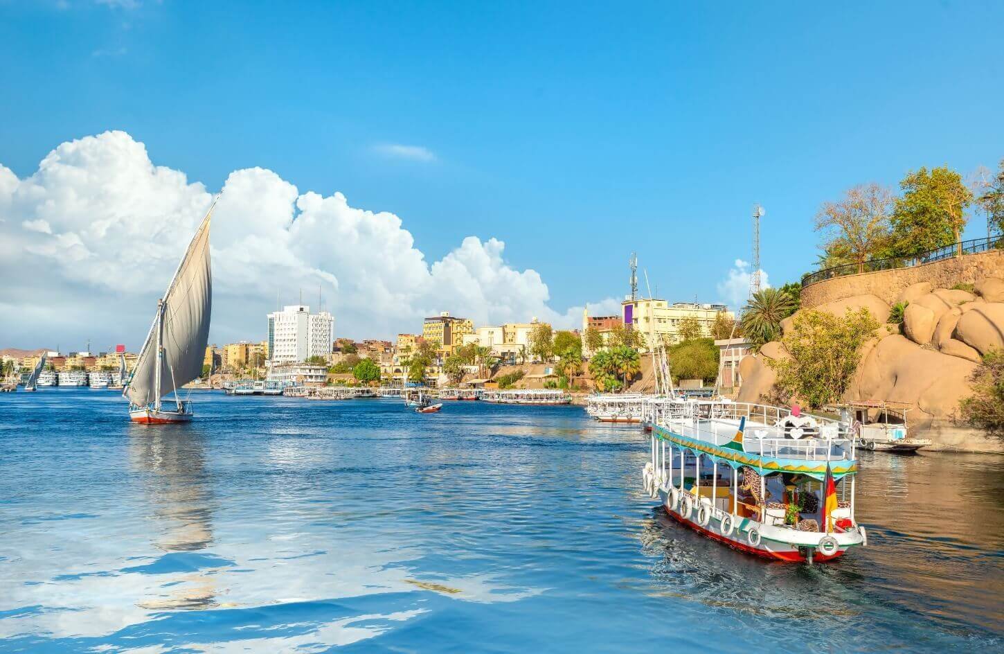 a wonderful snapshot of the city of aswan