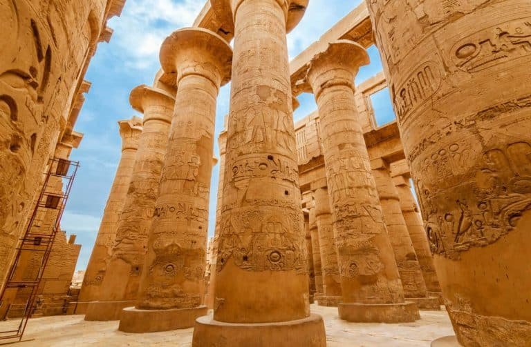 A wonderful picture of the columns of Karnak Temple from the inside