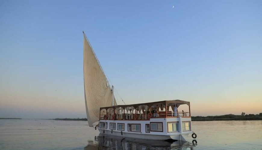 Queen Nefer Dahabiya 6