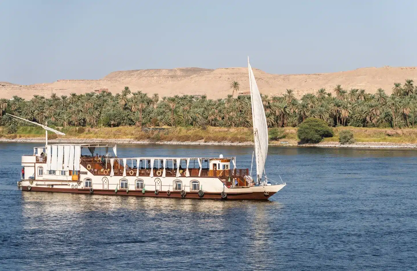 Dahabiya vs. Nile Cruise