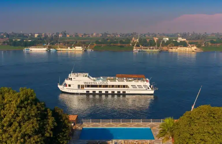 Excursión de un día en el barco Iberotel Lotus desde Luxor